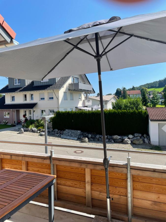 Landgasthaus Zum Kreuz Gbr Isny im Allgäu Exteriör bild